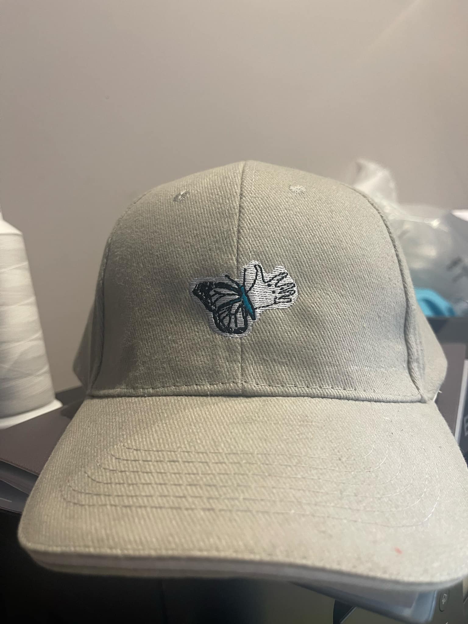 casquette surquoise